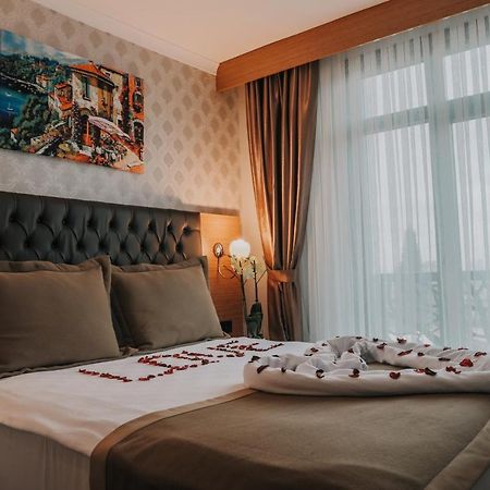 Otel Grand Lark İstanbul Exterior foto