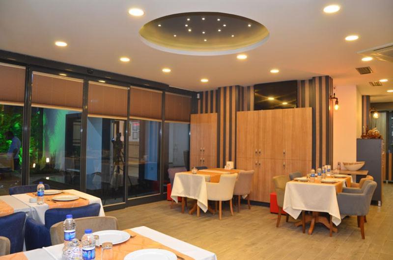 Otel Grand Lark İstanbul Exterior foto